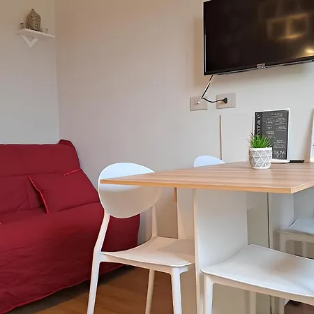 アパート *bnbguest*terrazzo In Centro *